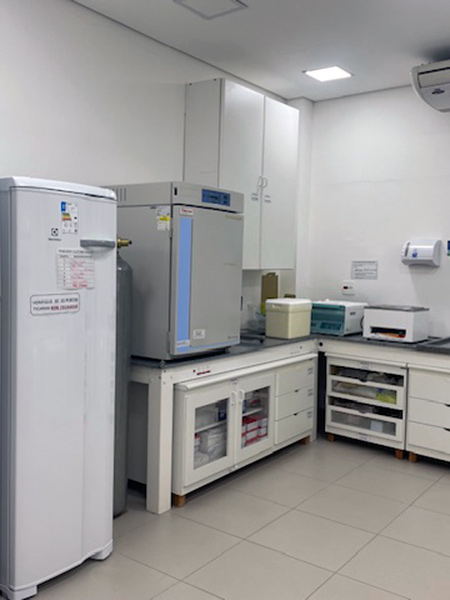 Laboratório de Cultura Celular